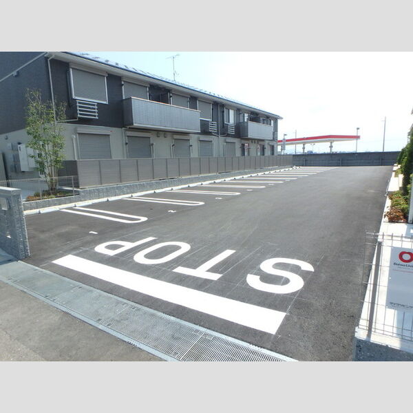 駐車場 (駐車場)