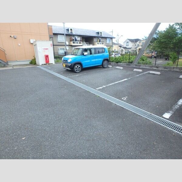 駐車場 (駐車場)