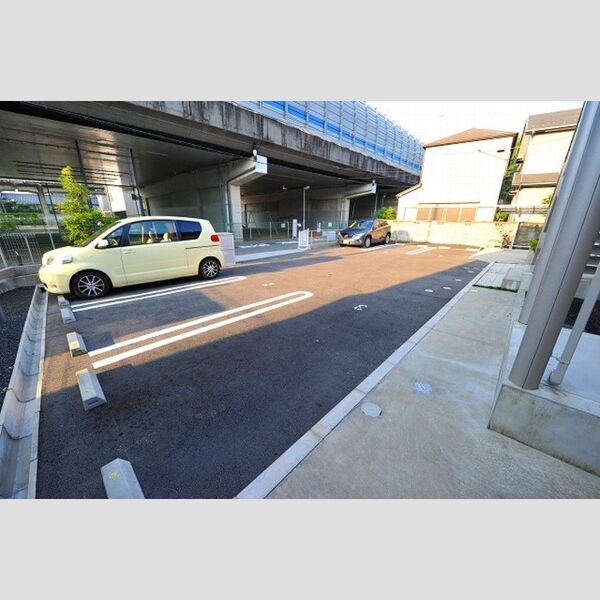 駐車場 (駐車場)