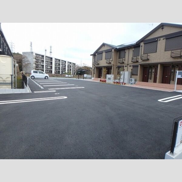 駐車場 (駐車場)