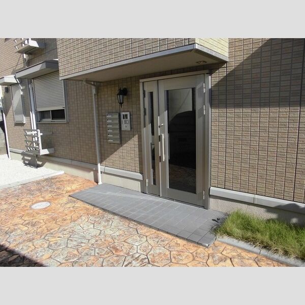 現地周辺 (オートロック・集合ポスト)