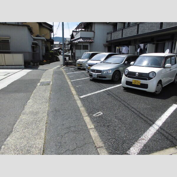 駐車場 (駐車場)
