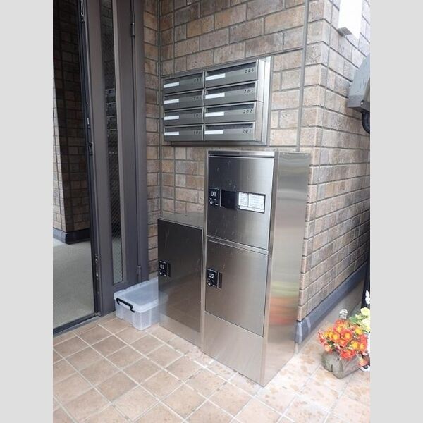 現地周辺 (宅配ボックス)