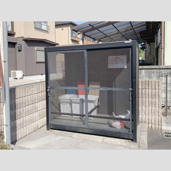 現地周辺 (ごみ置き場)