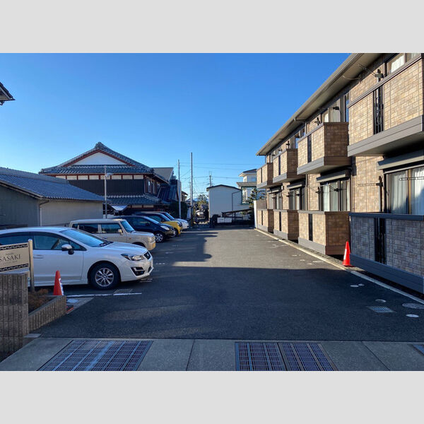 駐車場 (駐車場)