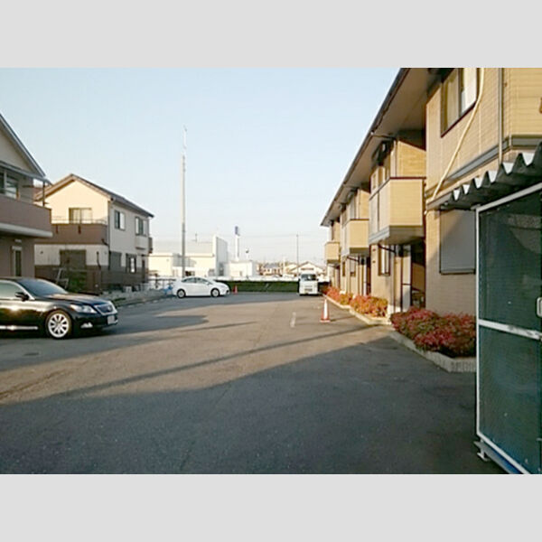 駐車場 (駐車場)