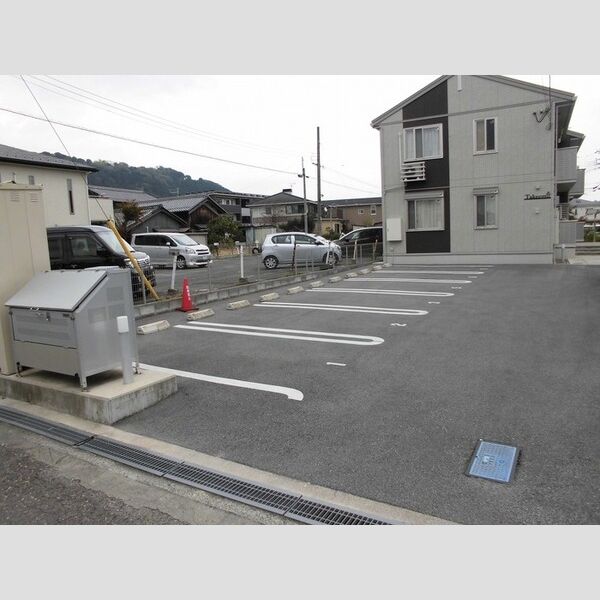 駐車場 (駐車場)