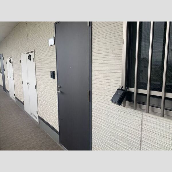 エントランス (エントランス)