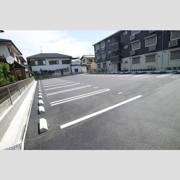 駐車場 (駐車場)