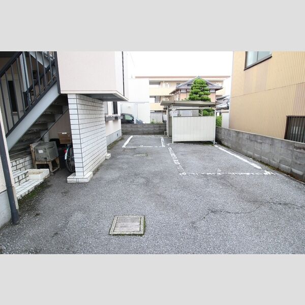 駐車場 (駐車場)