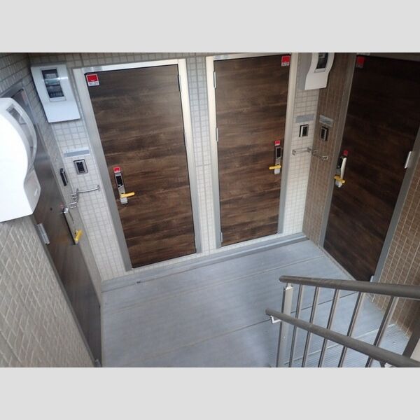 現地周辺 (2階ロビー)