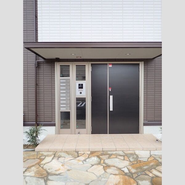 エントランス (エントランス)