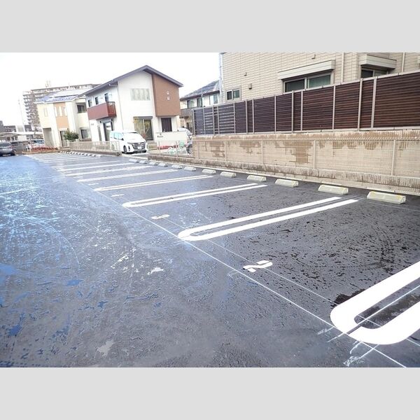 駐車場 (駐車場)