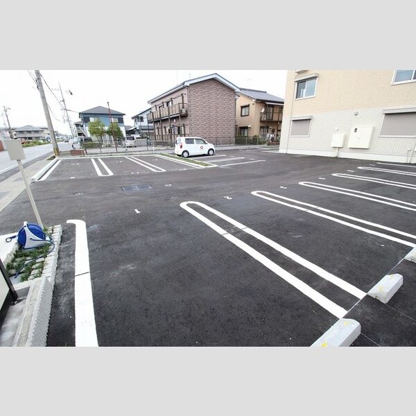 駐車場 (駐車場)