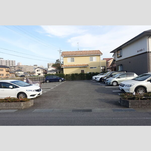 駐車場 (駐車場)