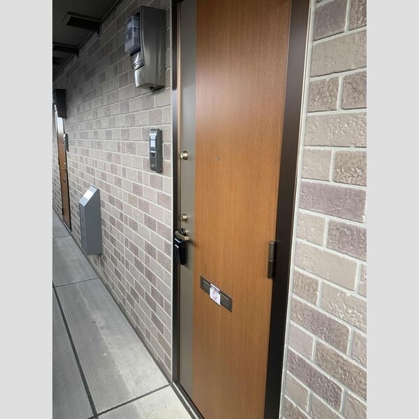 エントランス (エントランス)