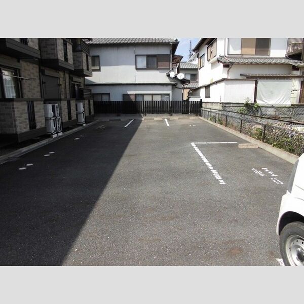 駐車場 (駐車場)