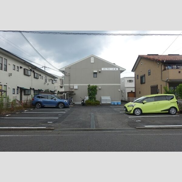 駐車場 (駐車場)