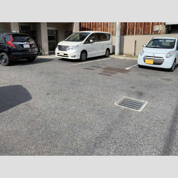 駐車場 (駐車場)