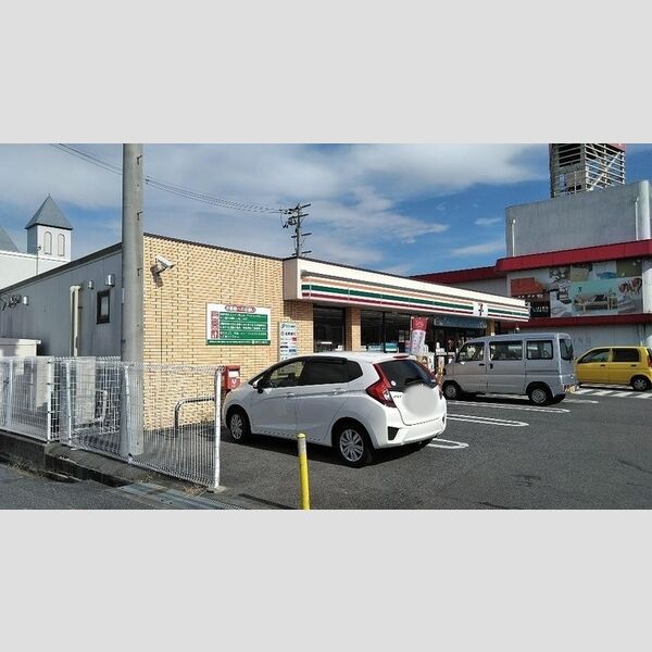現地周辺 (セブンイレブン大津本堅田5丁目店(295m))