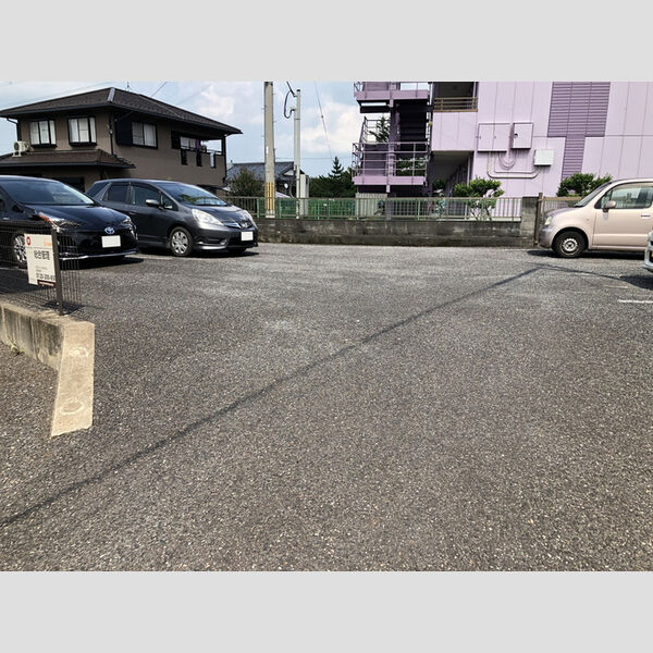 駐車場 (駐車場)