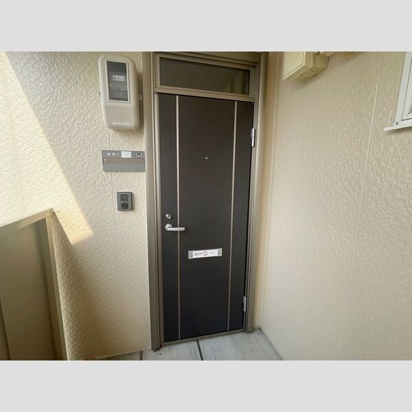 エントランス (エントランス)