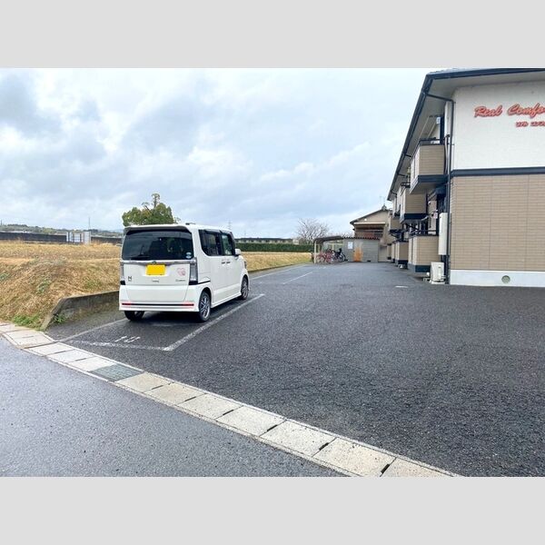 駐車場 (駐車場)