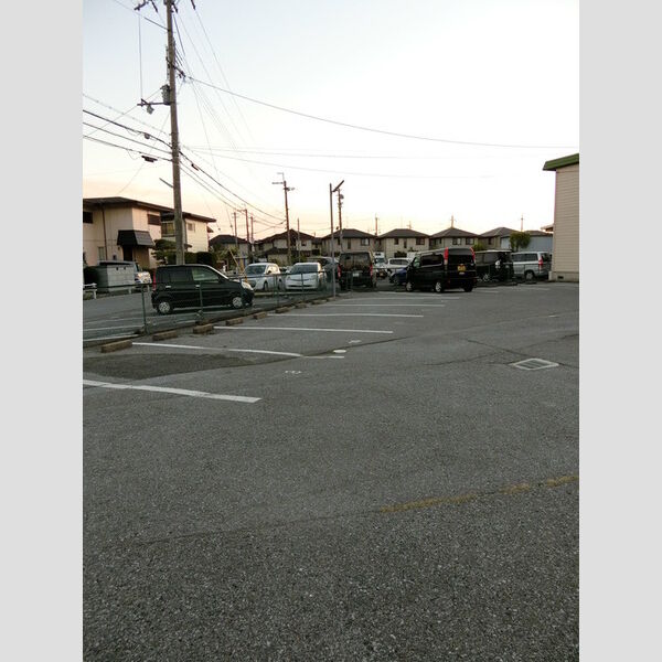 駐車場 (駐車場)