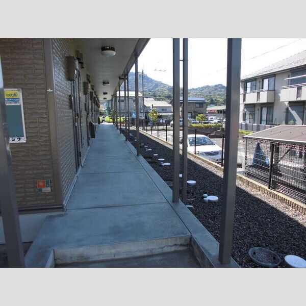 エントランス (エントランス)