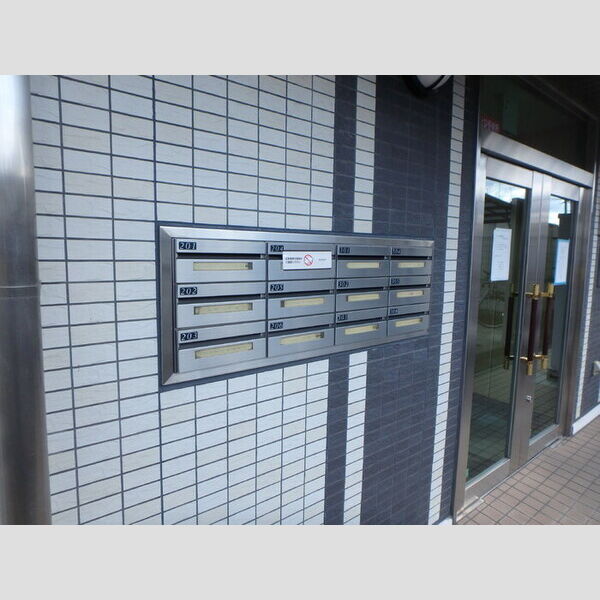 エントランス (エントランス)