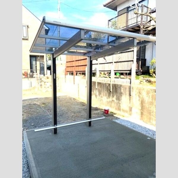 現地周辺 (駐輪場)