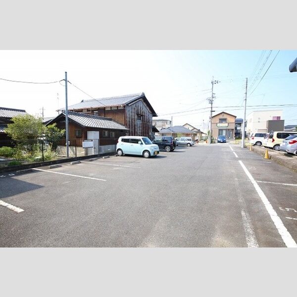 駐車場 (駐車場)