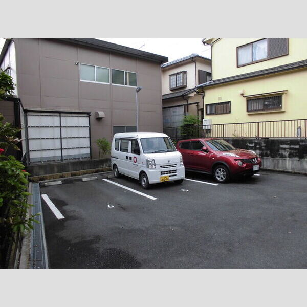 駐車場 (駐車場)
