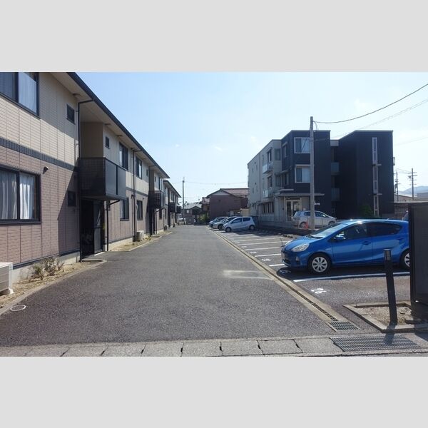 駐車場 (駐車場)