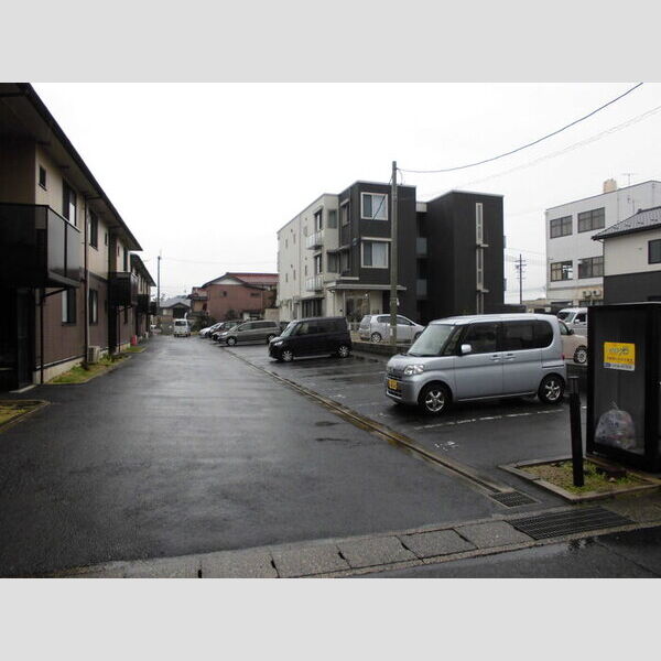 駐車場 (駐車場)