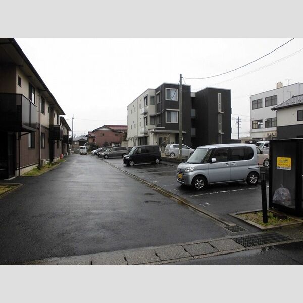 駐車場 (駐車場)