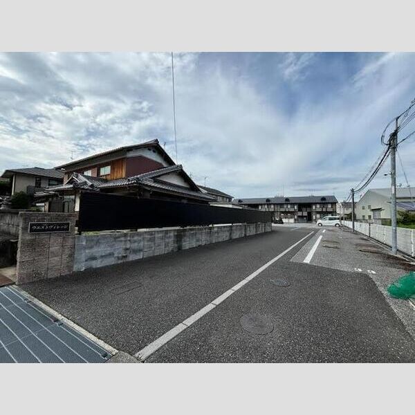 エントランス (エントランス)