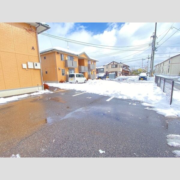駐車場 (駐車場)