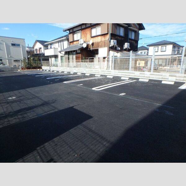 駐車場 (駐車場)