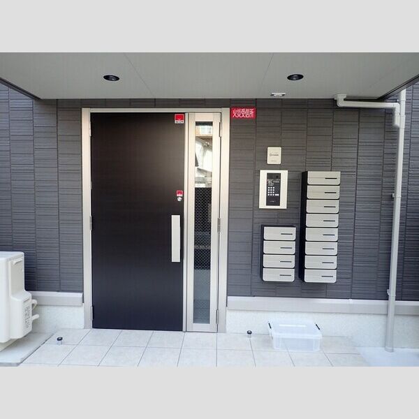 エントランス (エントランス)