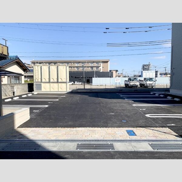 駐車場 (駐車場)