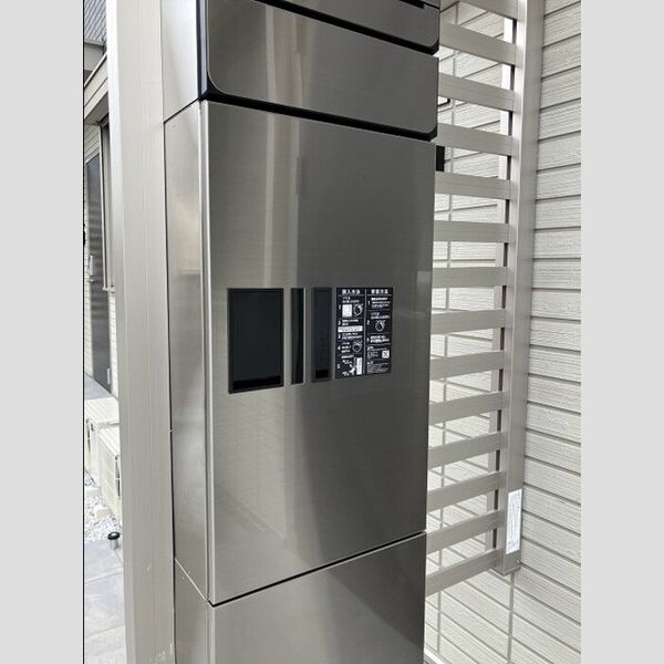 エントランス (各部屋専用宅配ボックス)