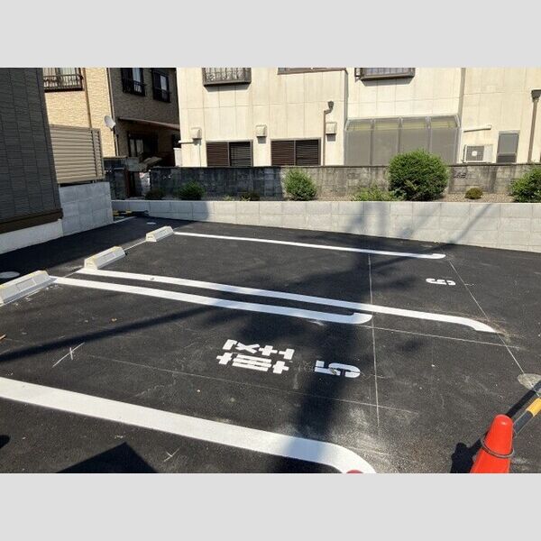 駐車場 (駐車場)
