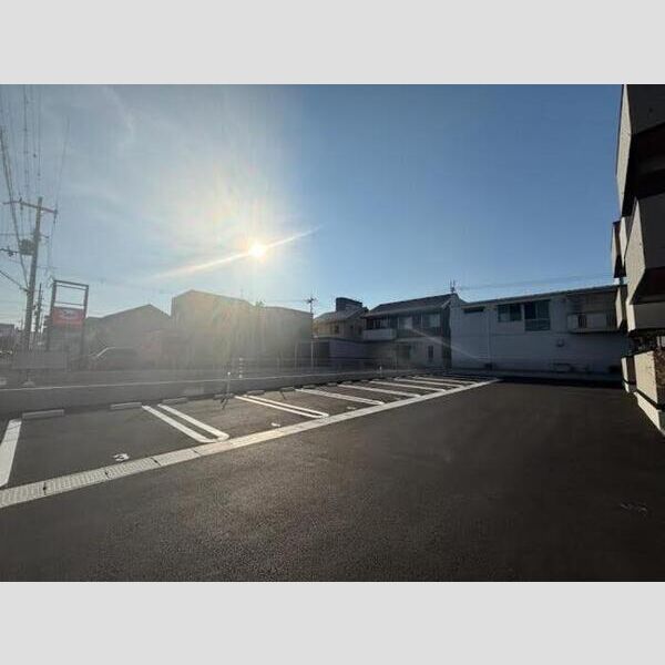 駐車場 (駐車場)