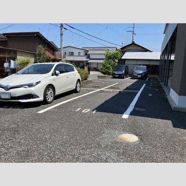 駐車場 (駐車場)