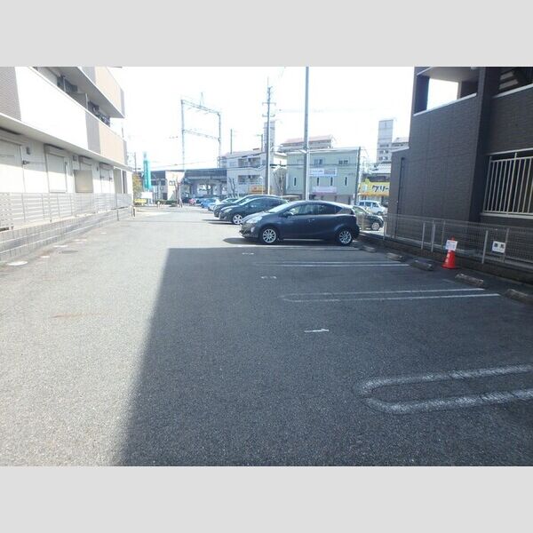 駐車場 (駐車場)
