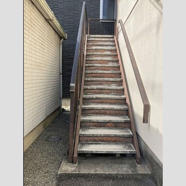 エントランス (階段)