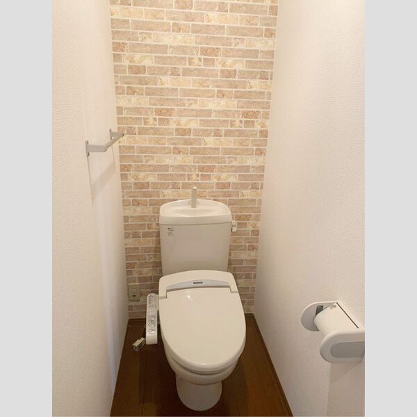トイレ (温水洗浄便座)