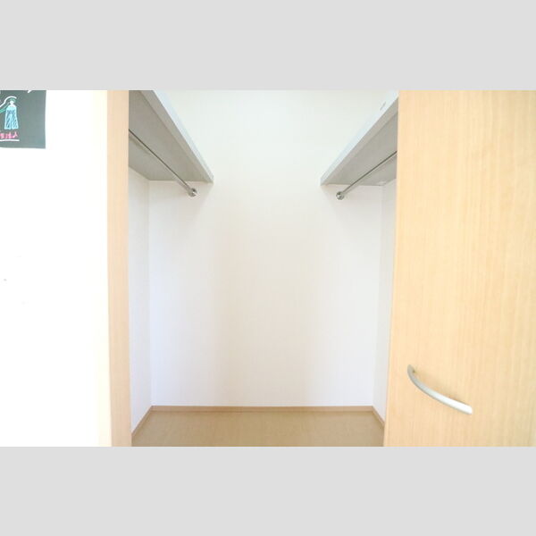 収納 (ウォークインクローゼット)