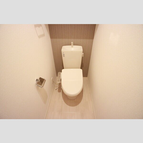 トイレ (温水洗浄暖房便座)